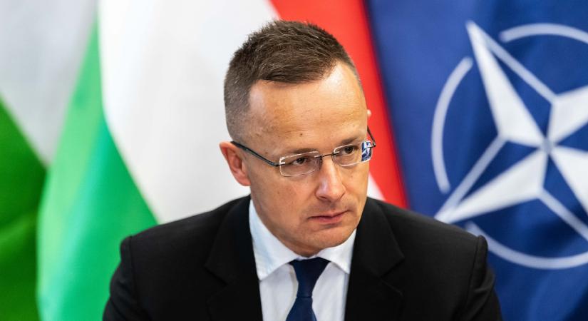 Szijjártó Zelenszkijről: Az országáért harcol. Ki tenné ezt másképp?