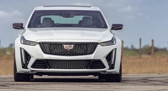 A világ legerősebb tisztán benzines luxusszedánja: 1000 lóerős V8 az új Cadillacben