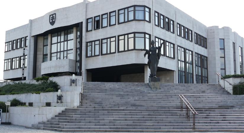 A szlovákiai magyar kisebbség alig fele szavazna magyar pártra