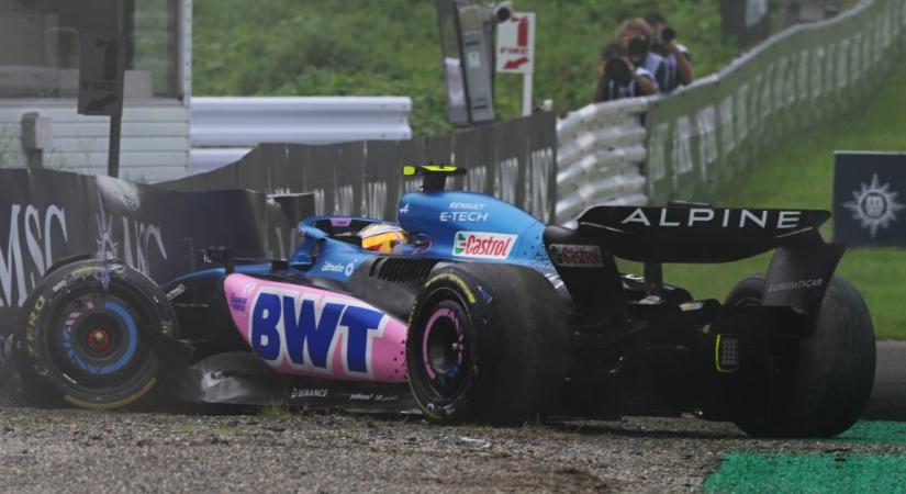 Verstappen összekapta magát, Gasly autót tört Szuzukában