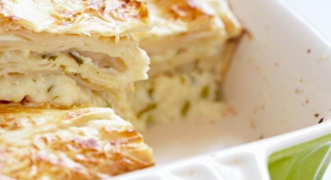 Sajtos-túrós burek – isteni sós pite pofonegyszerűen