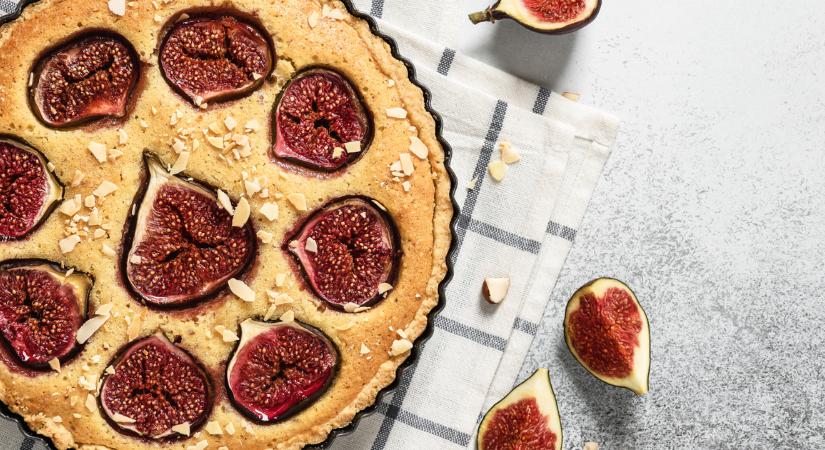 Puha, mandulás fügetorta: belesül az édes gyümölcs