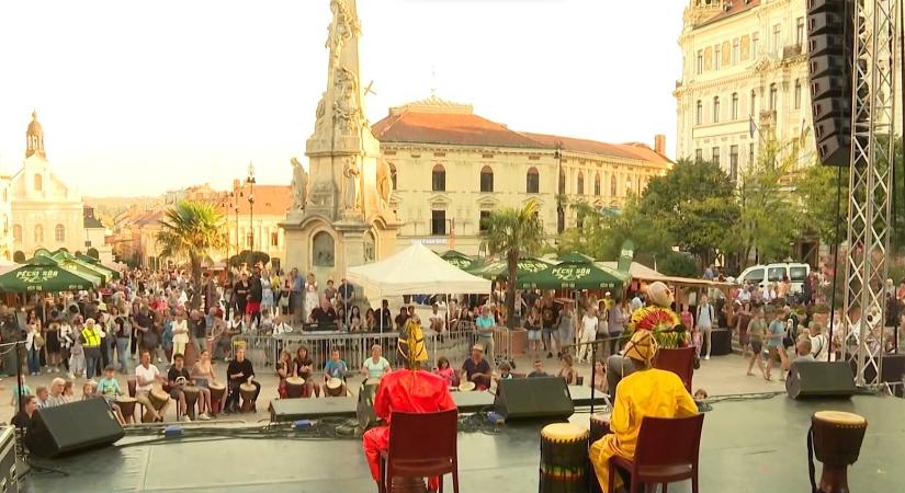 PTE Tánccsoport, afrikai dobzene és táncshow – megkezdődött a Pécsi Napok rendezvénysorozat