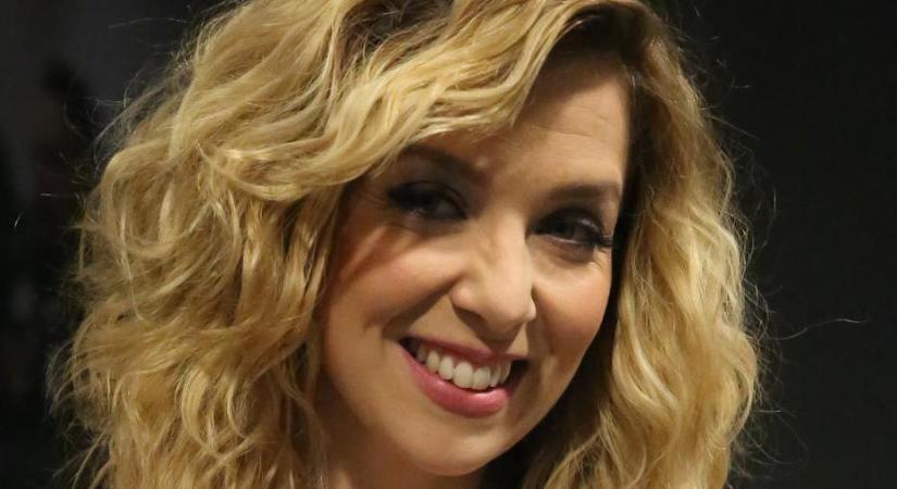 Óriási szerelem: így csókolta Kovács Patríciát 15 évvel fiatalabb szerelme