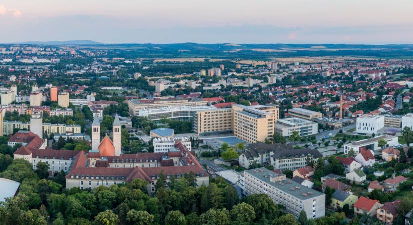 Tovább emelkedik a covidos betegek száma: itt van most a legtöbb fertőzött az országban