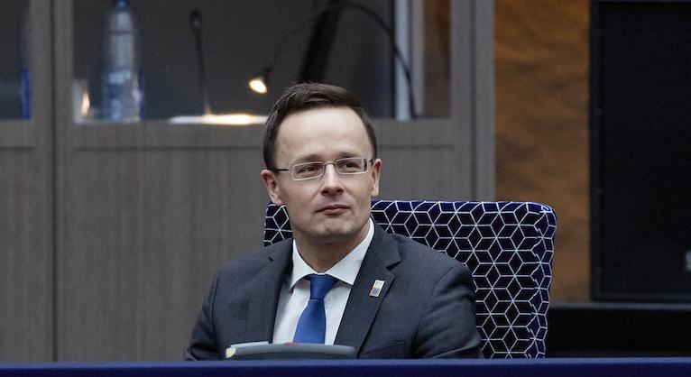 10 milliárdot kap a külügyminisztérium