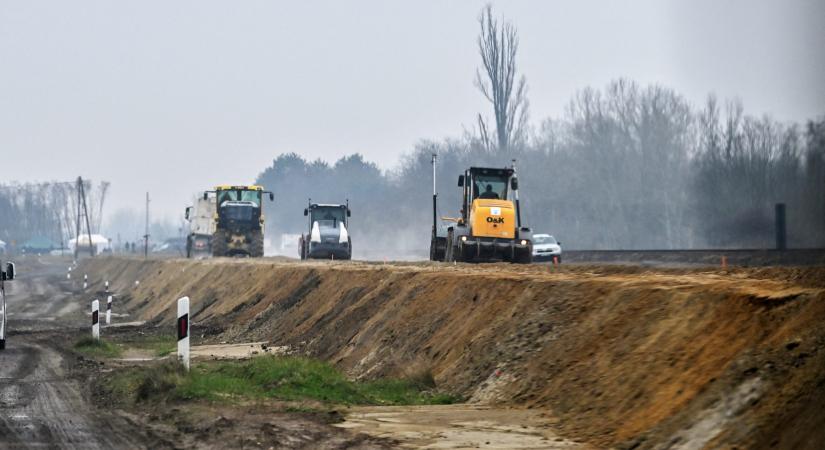 Senki nem tudja, ki fogja befejezni a 10 éve tervezett Budapest-Belgrád vasútvonalat