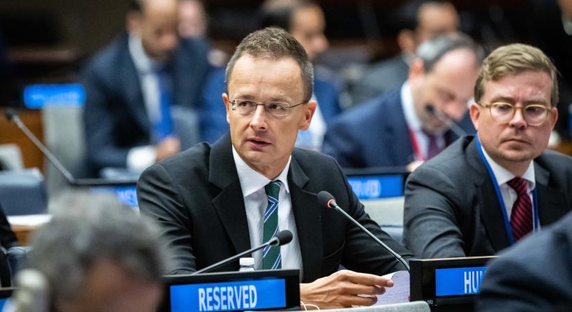 Szijjártó: fegyverszállítások helyett a közvetítésre kellene fókuszálni az ukrajnai háború ügyében