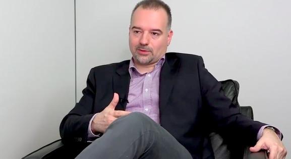 Lattmann Tamás: a fiatalok petíciózása csak egy fideszes kommunikációs trükk