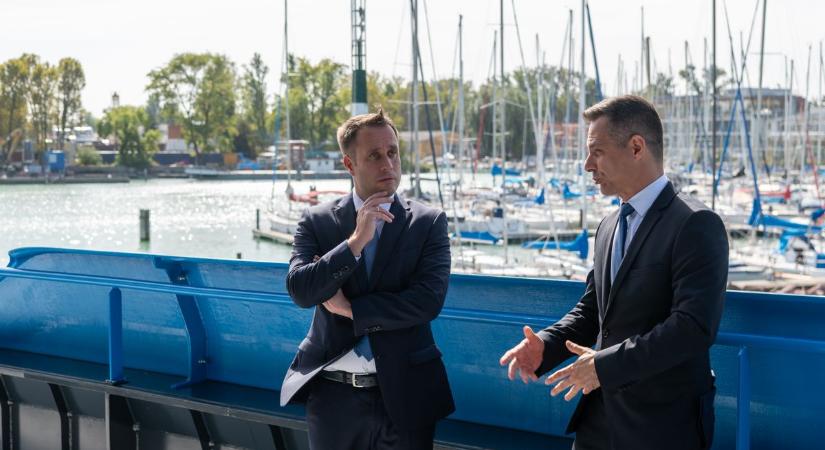 Átadták az új hajókat Siófokon(fotók)