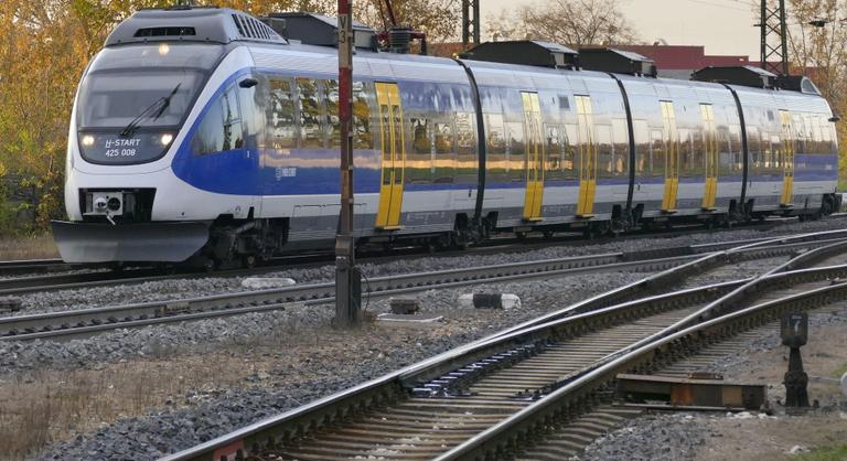 Teljes vágányzár lesz október végétől a győri fővonalon