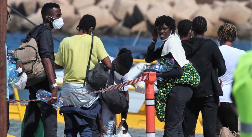 Conditions on Lampedusa resemble civil war