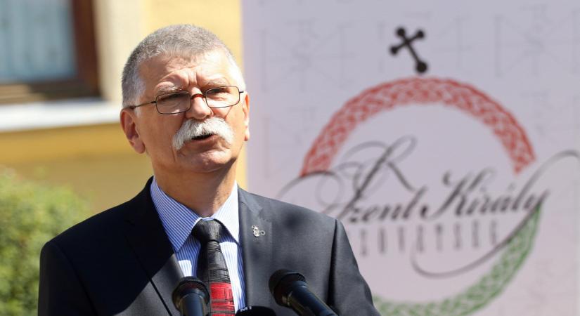 Kövér László: Az európai politika egésze, az Európai Unió maga tántorog a saját Trianonja felé