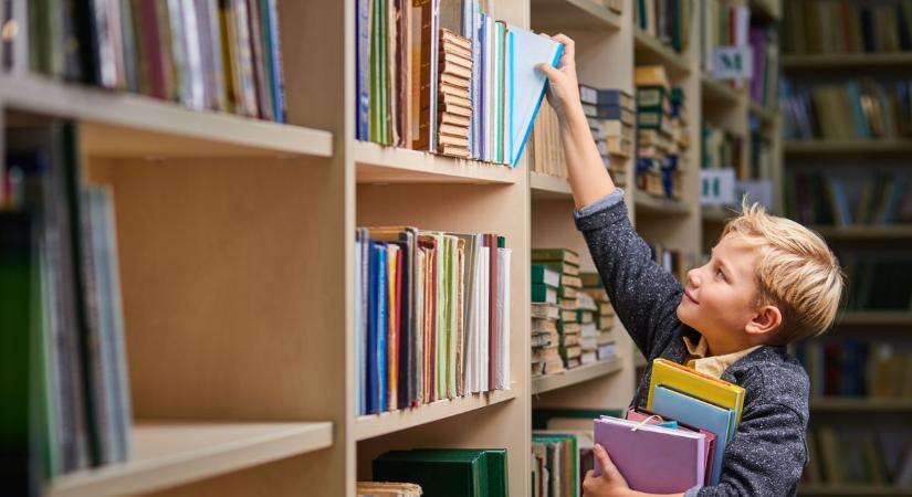 Új nyitvatartással várják az olvasókat a kecskeméti fiókkönyvtárba