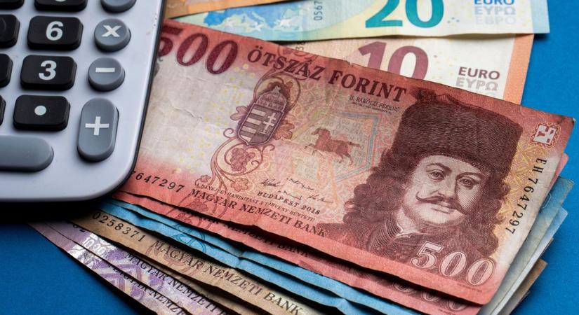Így zárja a pénteket a forint