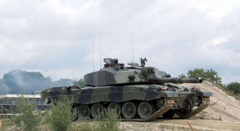 Elismerték: azbeszttel mérgezik a britek az ukrán hadsereg katonáit