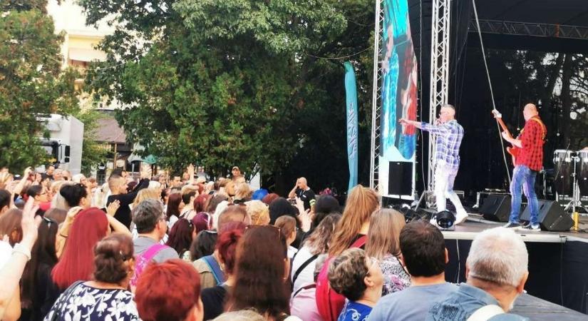 Fiesta a miskolci Szent István téren (fotók, videó)