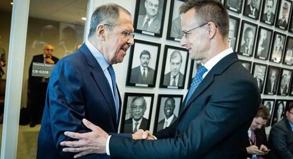 Szijjártó: az orosz külügyminiszter ígéretet tett Magyarország energiaellátására