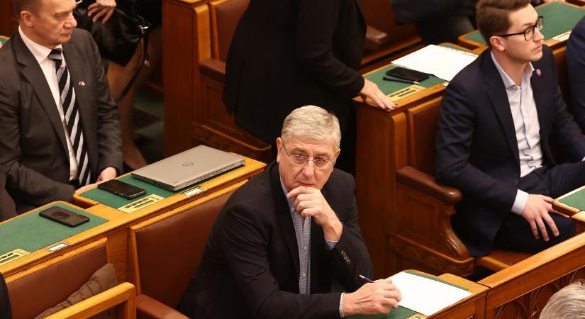 Mi történt Gyurcsány Ferenccel? Nem lehet nem észrevenni a komoly változást a DK-elnökén – fotók, videók