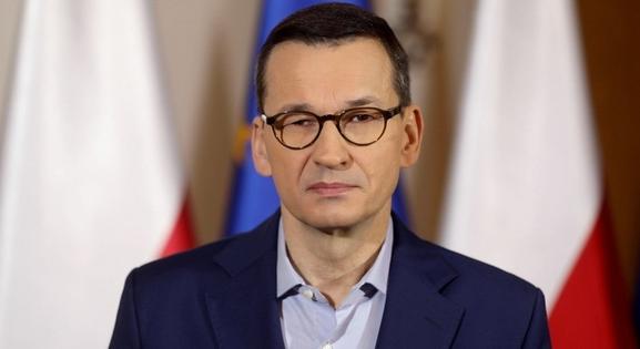 A lengyel vezetés nem képes elviselni a hosszabb viszályokat