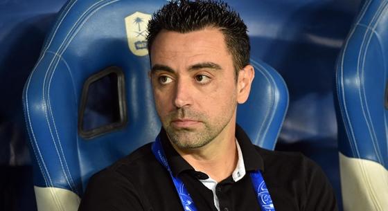 Xavi szerződést hosszabbított a Barcelonánál