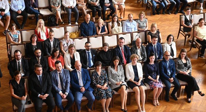 Negyvenhárom szakember kapott kuratóriumi elismerést a Debreceni Egyetemen