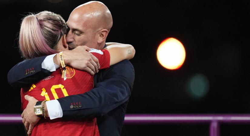 Meccs közben folytatódott a spanyol focibotrány