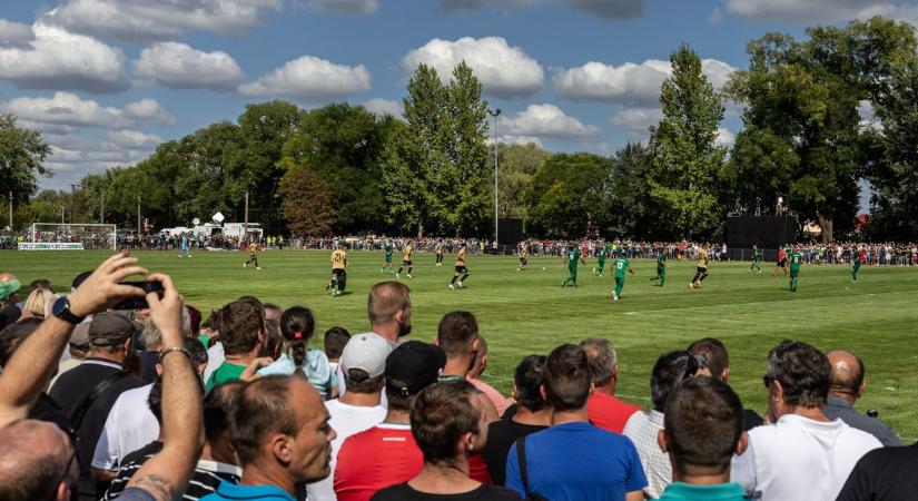 A pécsiek Bajnokok Ligája-meccset játszanak, a Komló pedig a Ferencvárost fogadja