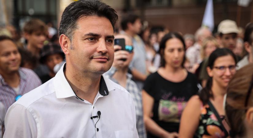 Márki-Zay Péter kampányába is gurultak pénzkötegek Karácsony Gergely mozgalmától - videó