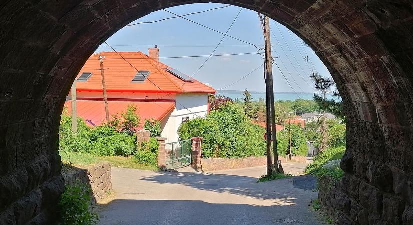 Nyitott házak hétvégéjét rendezik ebben a Balaton-parti városban