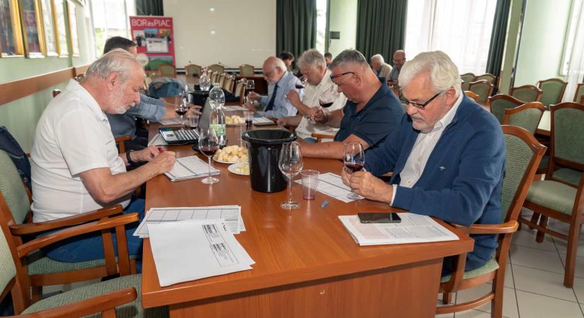 Könnyű nyári vörösborok tesztje – a legjobb öt