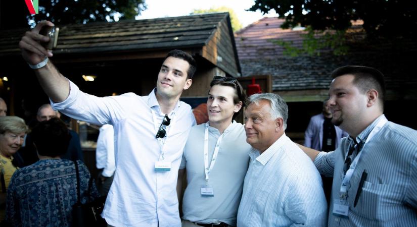 Orbán Viktor: Boldog születésnapot Belvárosi Polgári Szalon! - videó