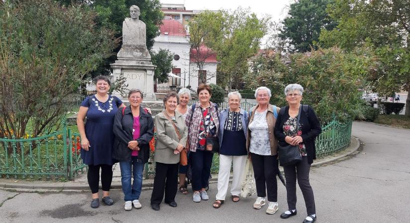 Nagyváradon kirándultak a biharkeresztesi nyugdíjasok