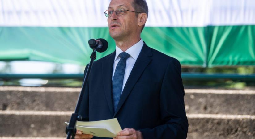 Varga Mihály: az összetartó közösségek gazdaságilag is sikeresebbek