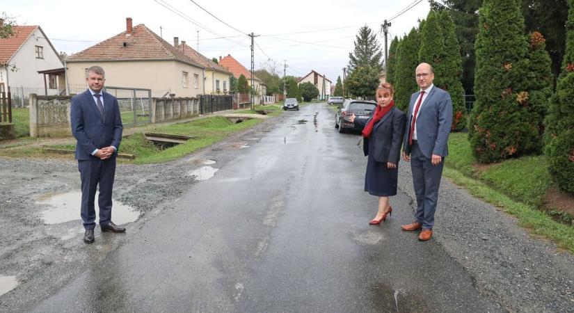 Jelentős támogatásból újul meg a Kossuth utca Nemesbődben