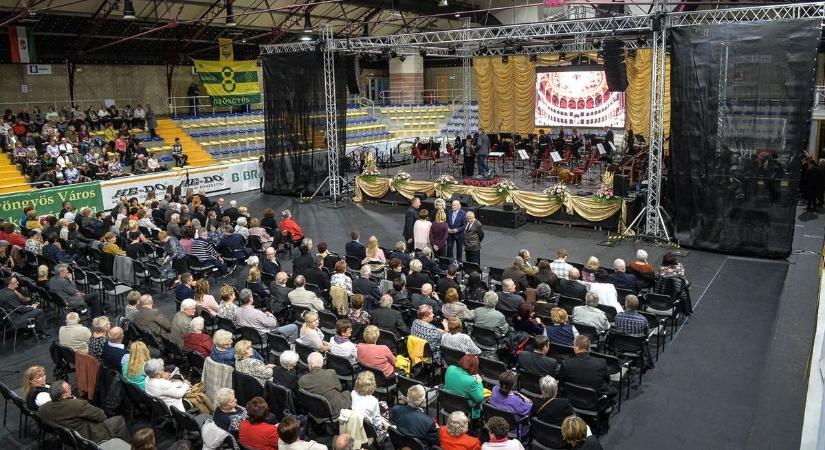 Idén is sztárok lépnek a közönség elé a gyöngyösi Operagálán