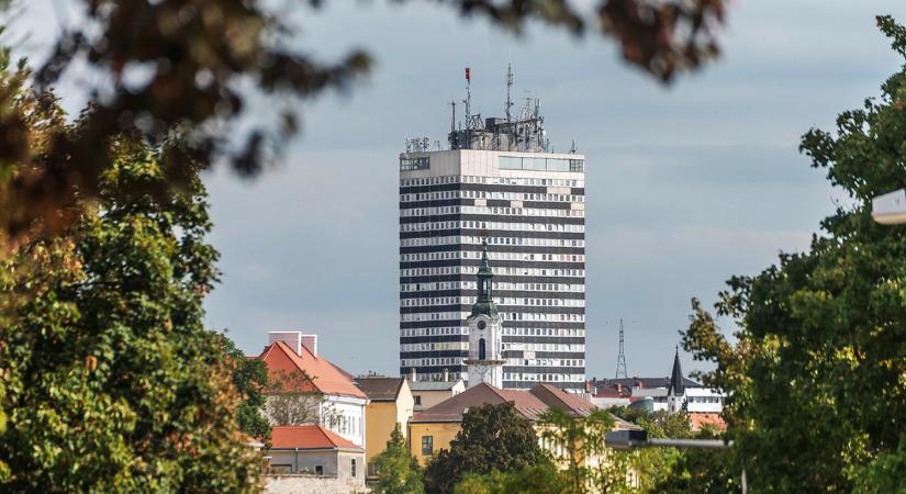 Otthonok a város tetején – A vidéki toronyházak 70 éve