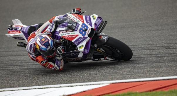 Martiné az indiai sprint, Marquez dobogón