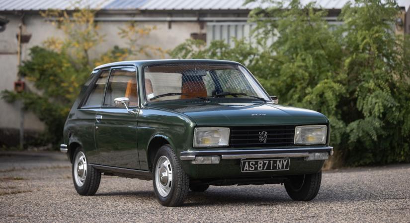 Végtelenül aranyos ez a hibátlan Peugeot 104 ZS