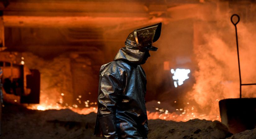 Energiaügyi Minisztérium: A kohászati üzemekre fog csak vonatkozni az új kiskapu, amellyel elkerülhetők a környezetvédelmi bírságok