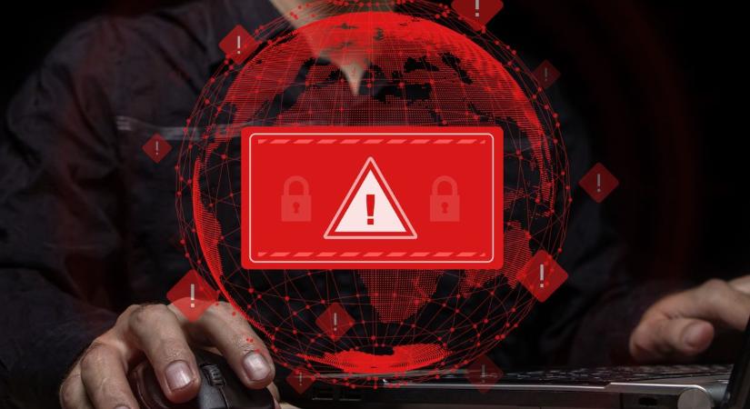 Internetes csalóktól óvnak Hevesben a rendőrök