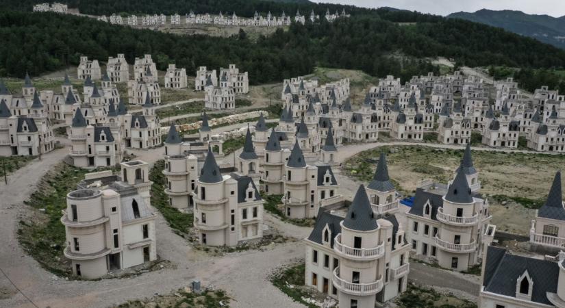 Szellemváros lett a Disney-lakóparkból