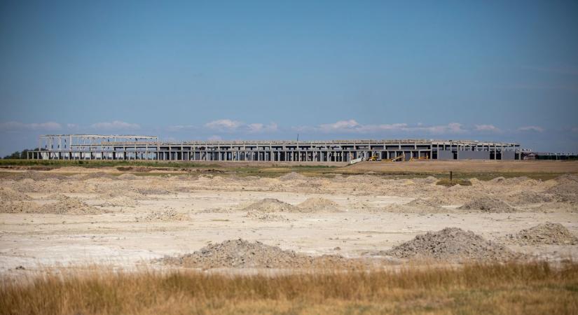 Energiaügyi Minisztérium: az akkugyárakra nem vonatkozik a veszélyhelyzeti kormányrendelet