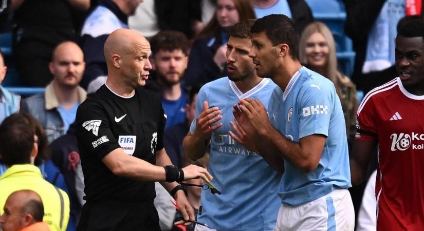 Azonnal lezavarták a pályáról Manchester City verekedő sztárfocistáját - videó
