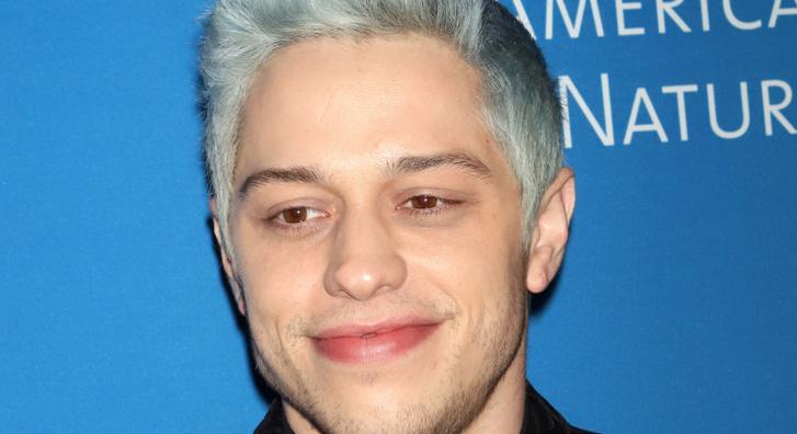 Pete Davidson megint egy csinos színésznőre vetette ki a hálóját, most a Netflix sikersorozatának sztárjával jár