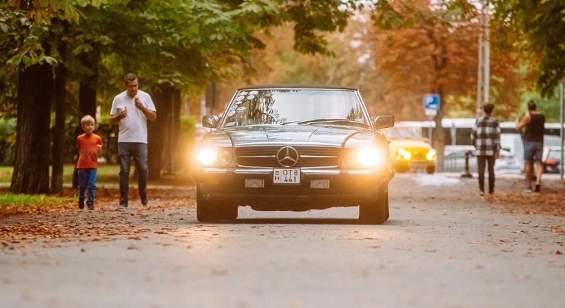 Az angol beteg ősöreg Fordja az egri Érsekkertben parkolt  fotók