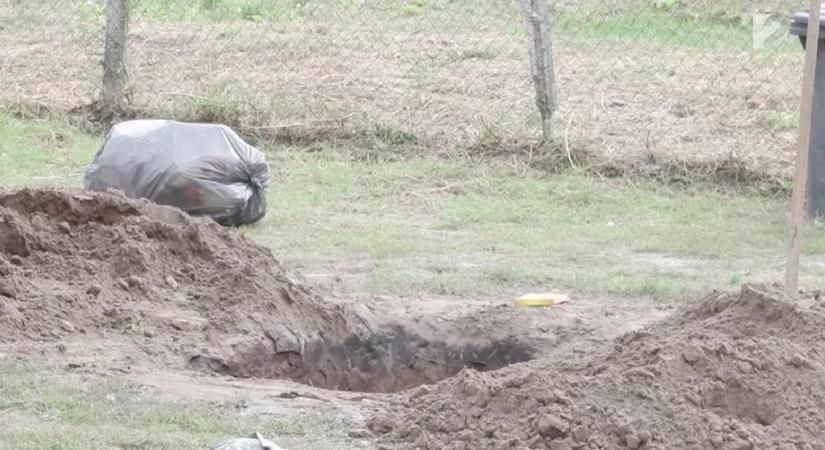 Lángoló gödörbe zuhant egy kicsi gyermek Nagykállón, sokkot kapott a segíteni próbáló szomszéd a látványtól - videó