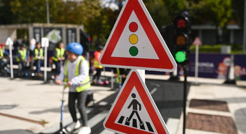Nem csak a gyerekeket, a szülőket is tanítani kell a biztonságos közlekedésre