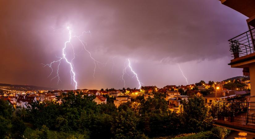 Kiadták a riasztást, szörnyű vihar csap le az országra