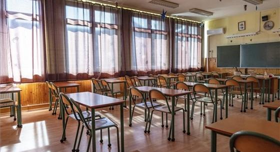 Folytatódik a szeptember: státusztörvény, úszóprogram és a közelgő középiskolai felvétei - ezek voltak a hét hírei